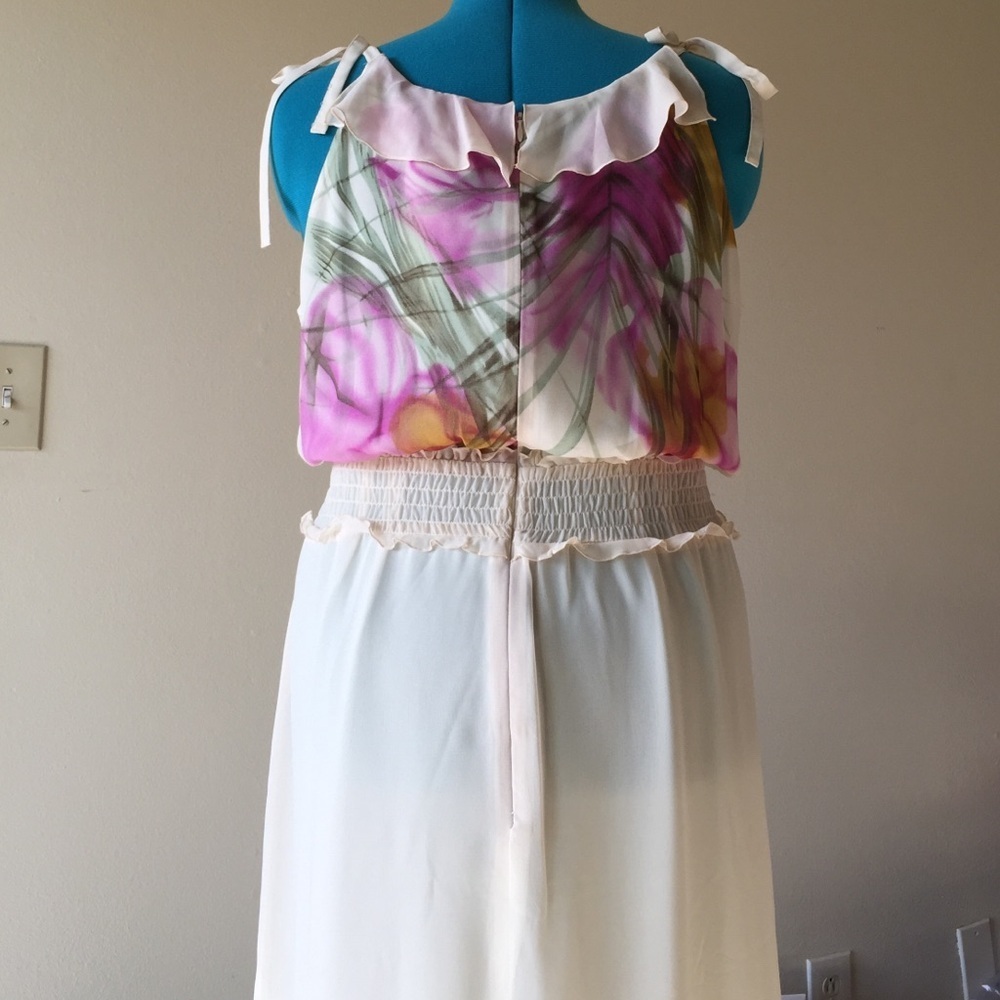 Boho Chic Floral Dress - Picture 3 of 4